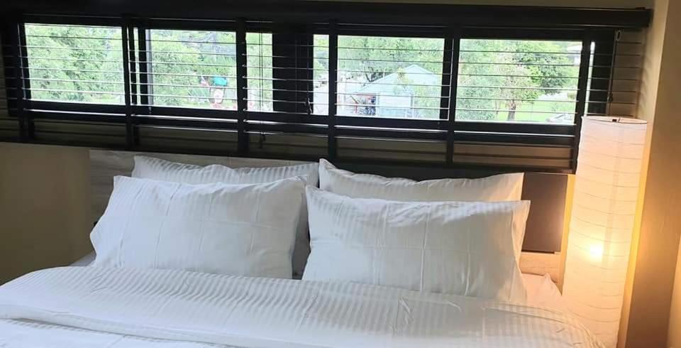 The Lantern Suites Ban Song Hong Екстер'єр фото