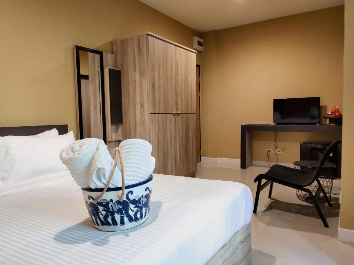 The Lantern Suites Ban Song Hong Екстер'єр фото