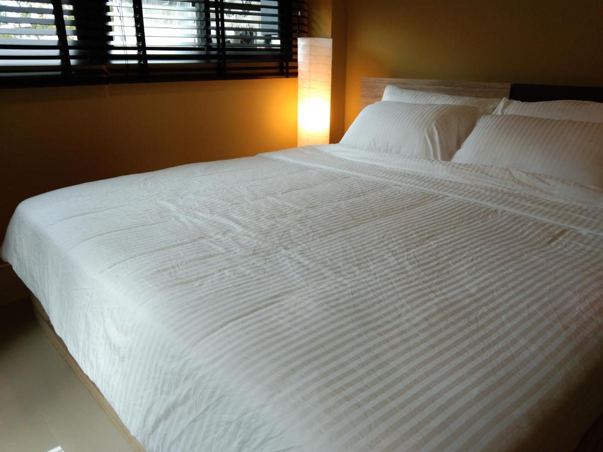 The Lantern Suites Ban Song Hong Екстер'єр фото